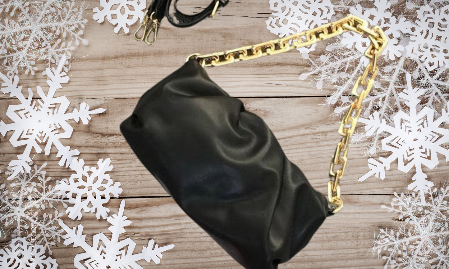 BLACK AND GOLD THICK CHAIN VEGAN LEATHER SHOULDER BAG